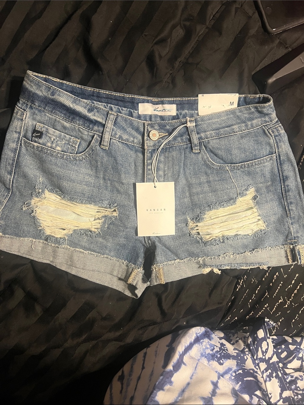 KanCan Faded Blue Distressed Denim Cutoff Shorts, size medium, NWT